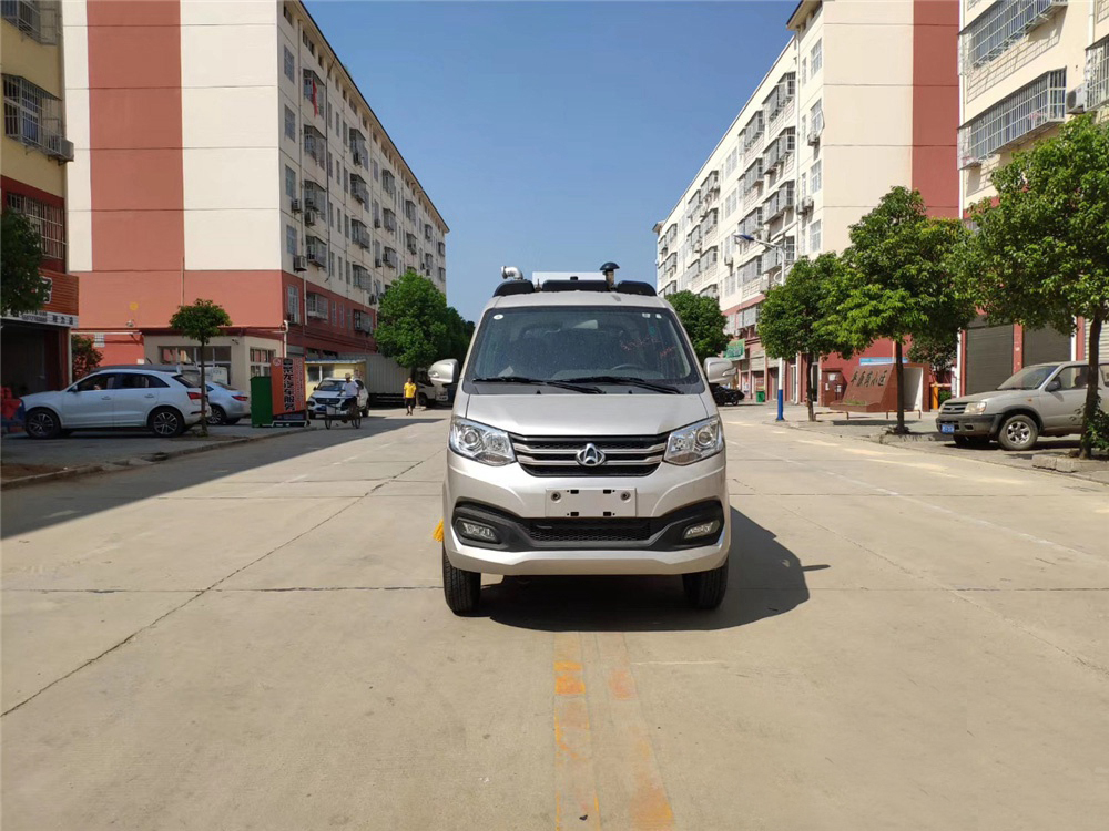 國六0.5方水 1.5方塵長安 掃路車 國六0.5方水 1.5方塵長安 掃路車