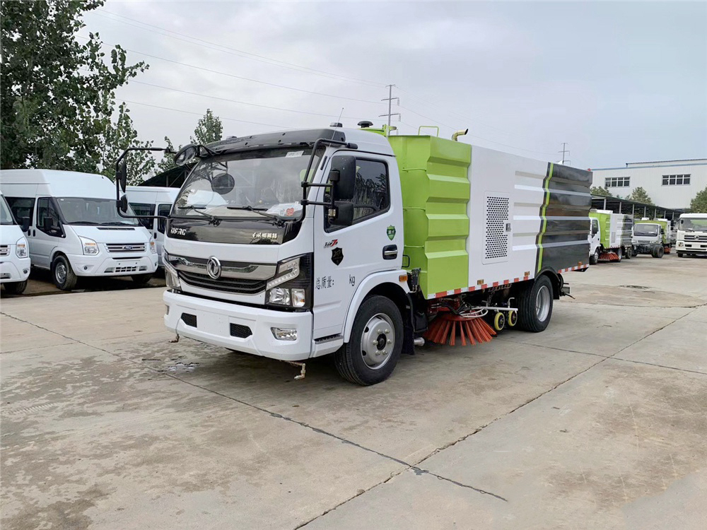 國六2.5方水 5方塵東風D7 掃路車 國六2.5方水 5方塵東風D7 掃路車