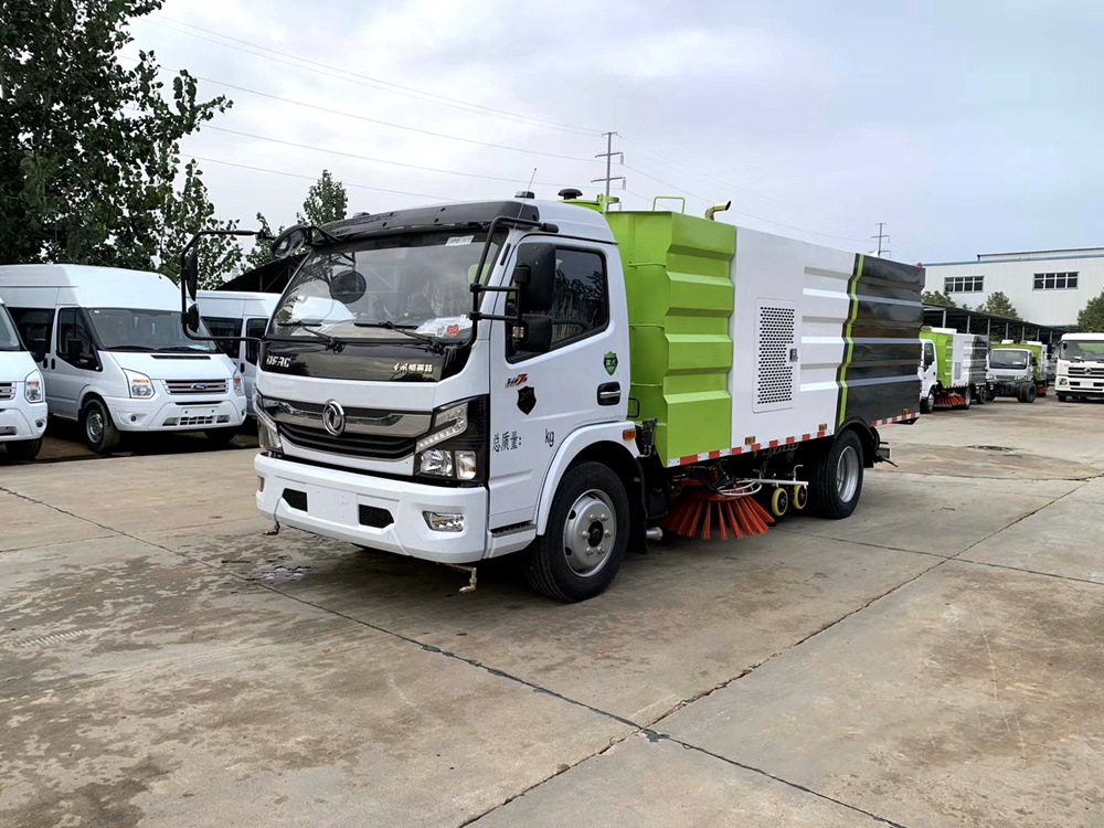 國六4方水 5方塵東風(fēng)D7 洗掃車 國六4方水 5方塵東風(fēng)D7 洗掃車