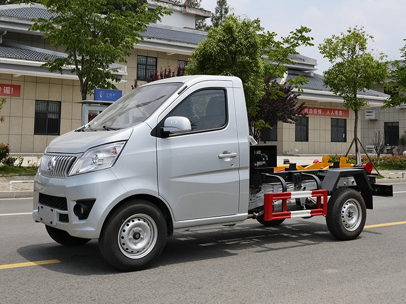 長安2900勾臂垃圾車 長安2900勾臂垃圾車